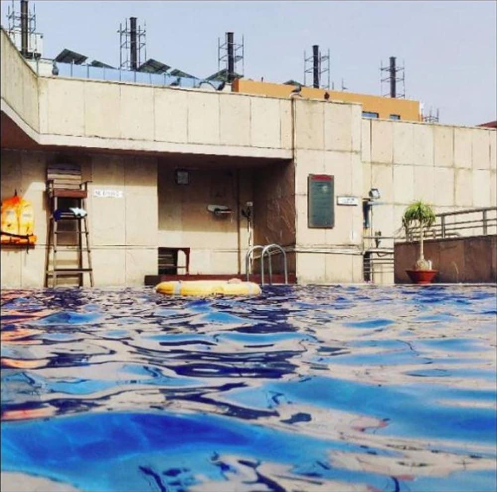 포츈 셀렉트 글로벌 호텔 구라가온 구르가온 외부 사진